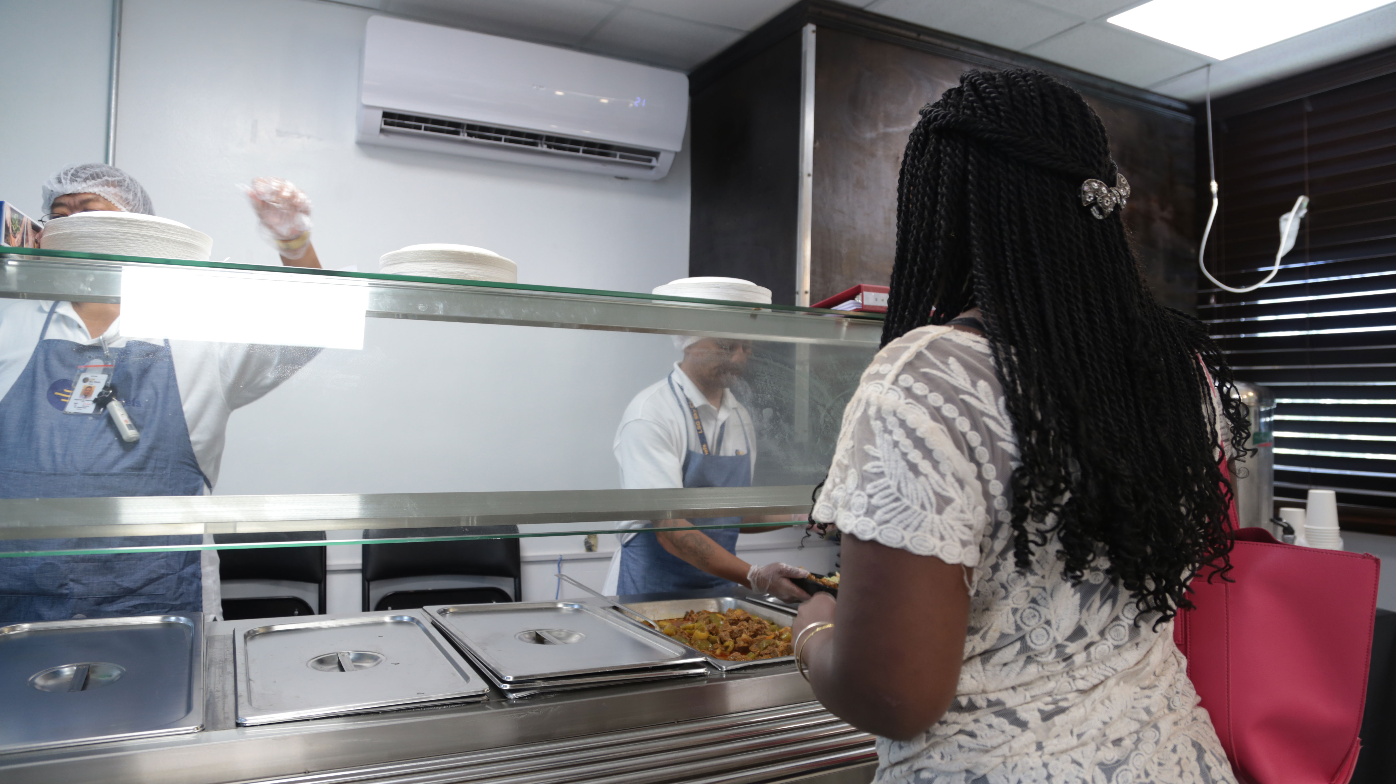 The University’s Information Technology department has developed an electronic meal card system to track students’ use of their meal plans at the dormitory dining facility and convenience store. 