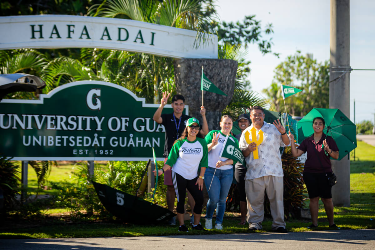 Welcome wave greeting students 