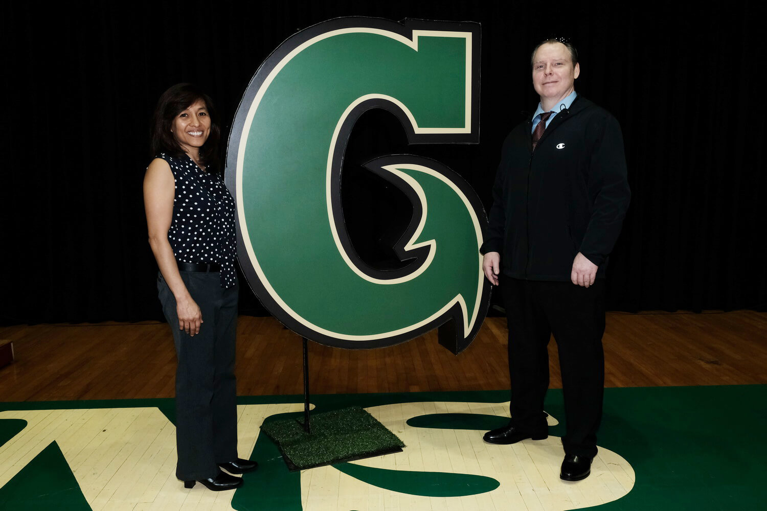 New coaches for 2019-2020, Cecile Olandez and Gary Larkin 