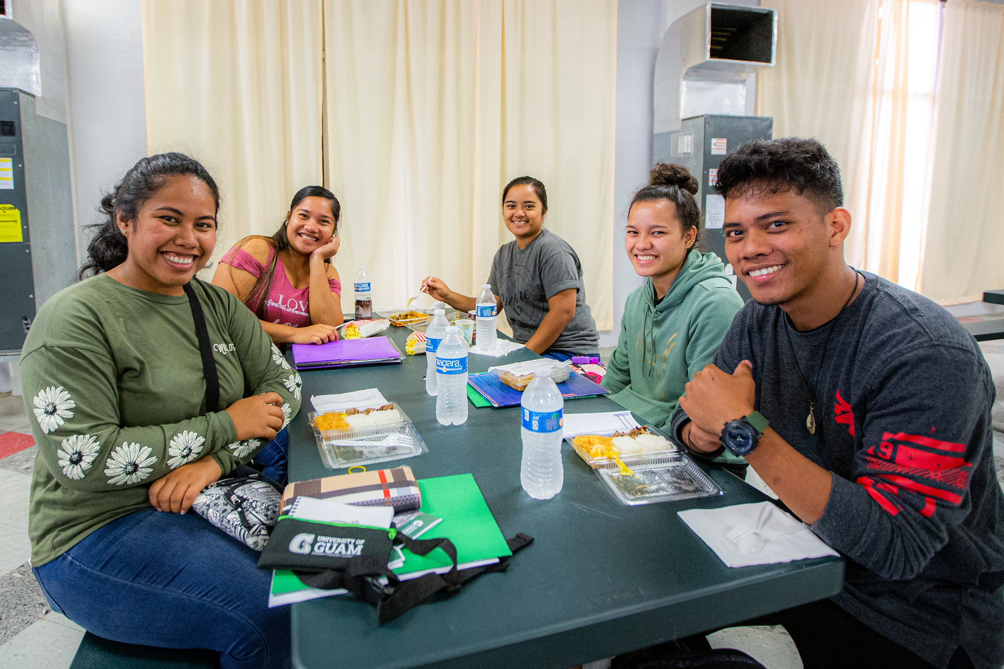 New students get acquainted in the Student Center.