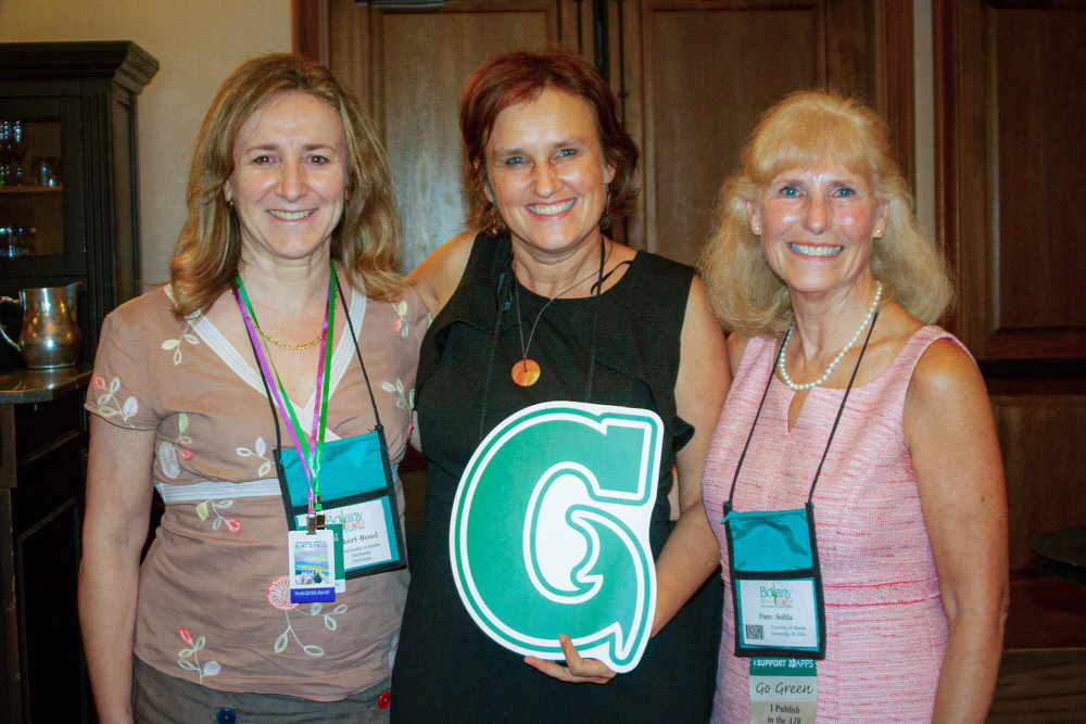 (From left) Stefanie Ickert-Bond, Demeulenaere, and Pamela Soltis