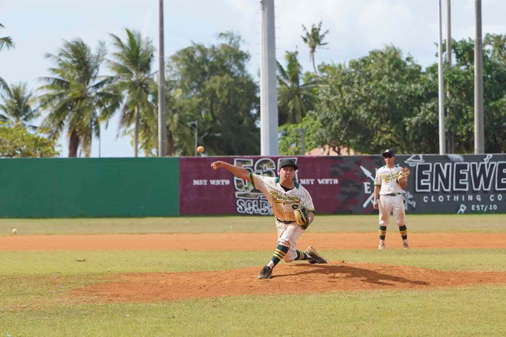 Photo of Tritons' pitcher Arren Yatar