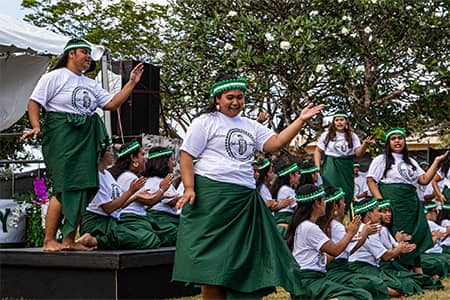 Women of the Chuuk Student Organization perform a traditional dance 