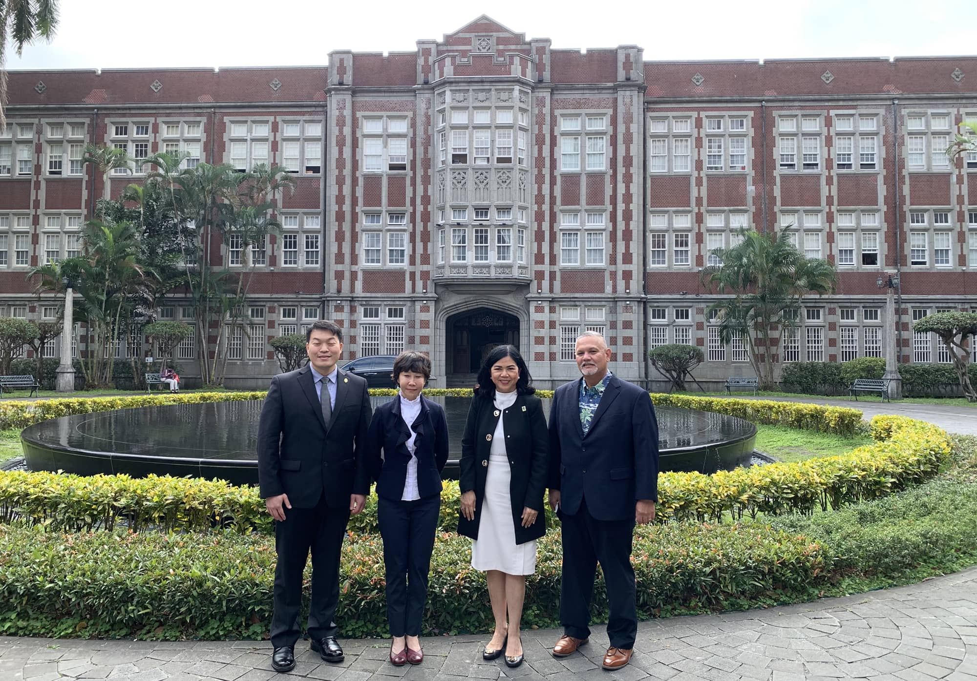 Group photo with Kuan-Ju Chen, Nikki Lin, Anita Borja Enriquez, and Carlos Taitano