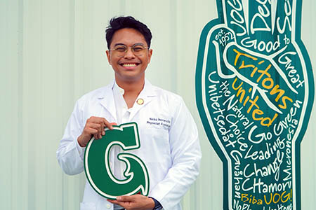 Working in acute care surgery, Nicko Inocencio hopes to comfort patients through a difficult time.