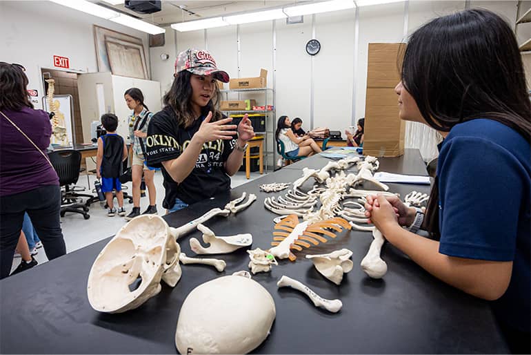 CNAS showcases science programs to students for 56th Charter Day