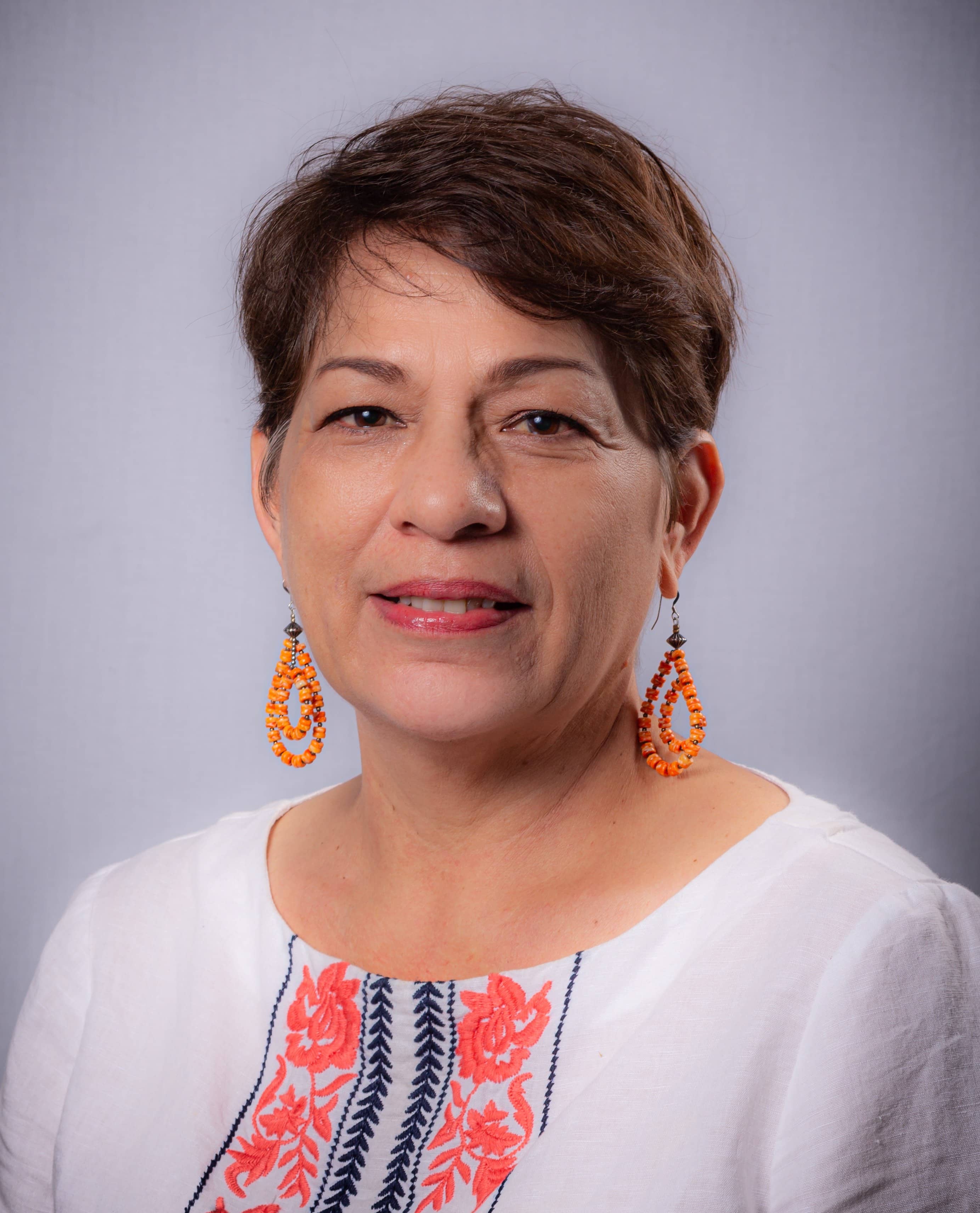 Dr. Gena Rojas 