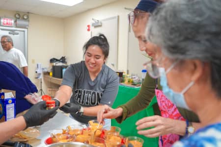 Discover healthy twists on local holiday-favorite dishes in UOG’s free four-part “Savor the Season” nutrition workshop series. Learn budget-friendly recipes, get wellness tips, and enjoy hands-on guidance from Guam SNAP-Ed experts. Free registration open to adults 18–59.