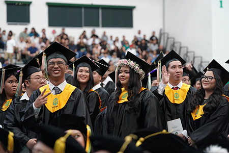 students of Fanuchånan 2025 stand to be recognized