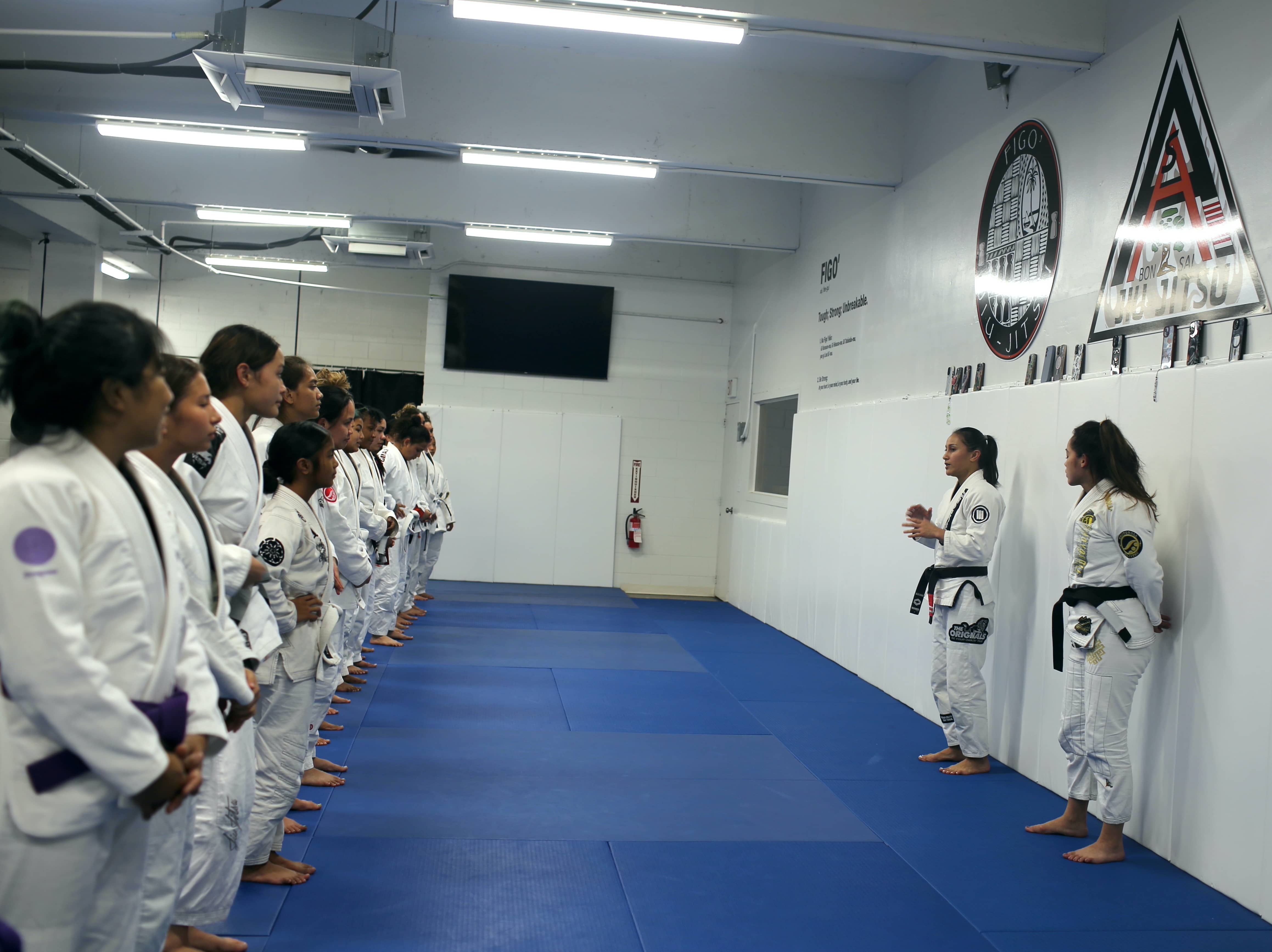 Women's Jiu Jitsu class