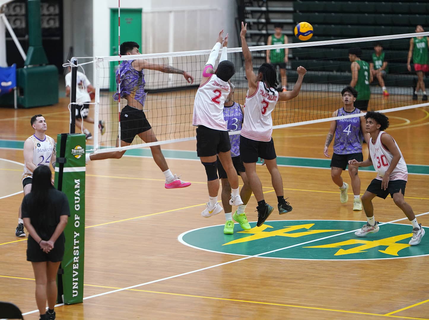 Monarchs versus Big Digs Volleyball championship game