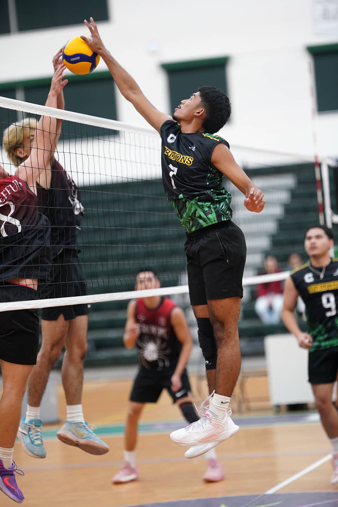 UOG Tritons vs Phantoms