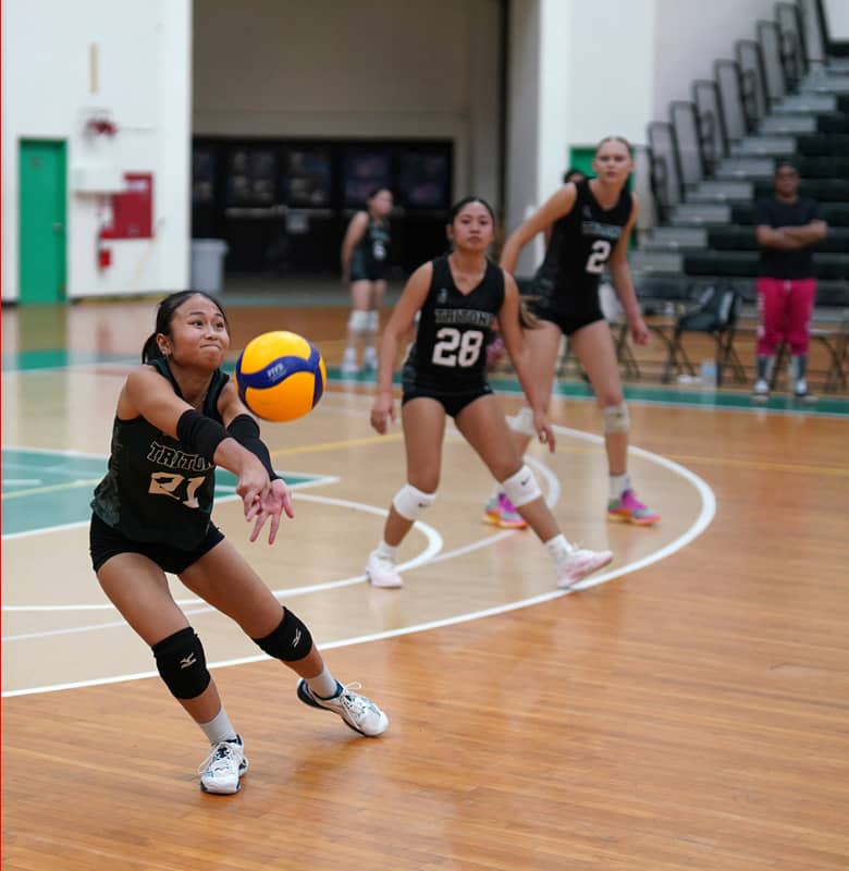 Lady Triton serving 2