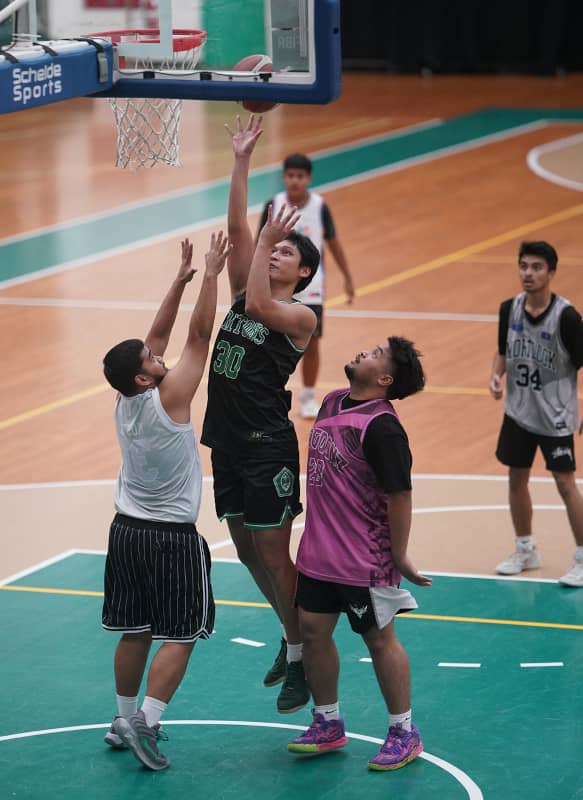 UOG Triton ball shot being blocked