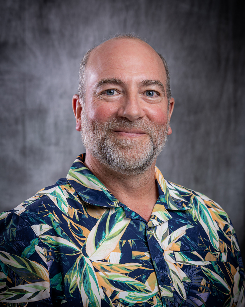 Dean Olah