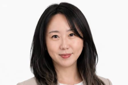 Learn how UOG Korean instructor Lynsey Lee builds student connection in asynchronous online language courses.